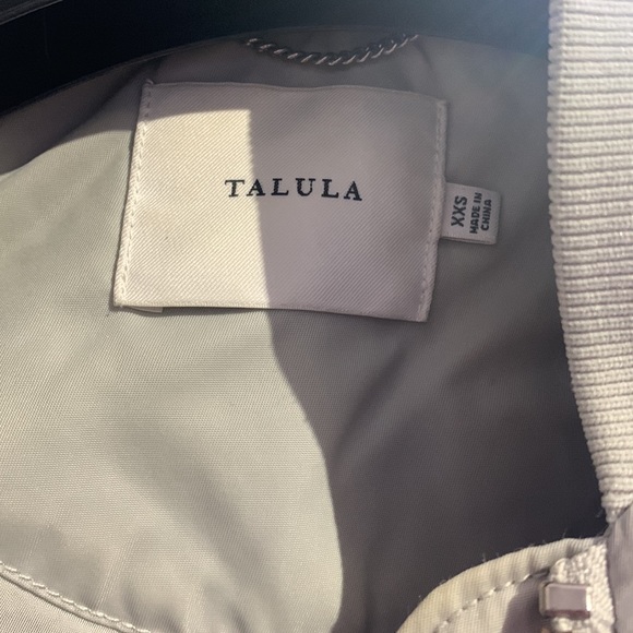TALULA XXS grey bomber jacket from Aritzia - Picture 2 of 5